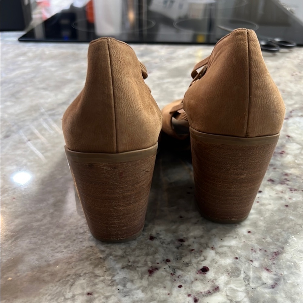 Susina Tan Leather Open-Toe Block Heel Sandals 8.5 - Picture 5 of 7
